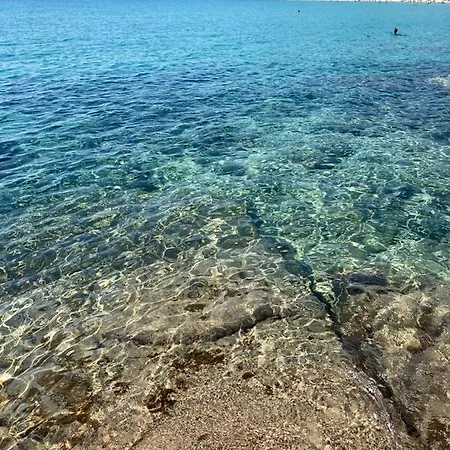 Casa La Rosa Gialla * Solanas (Cagliari)